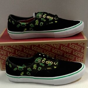 Shake Junu Era Vans Black and Green Patterned Sneakers